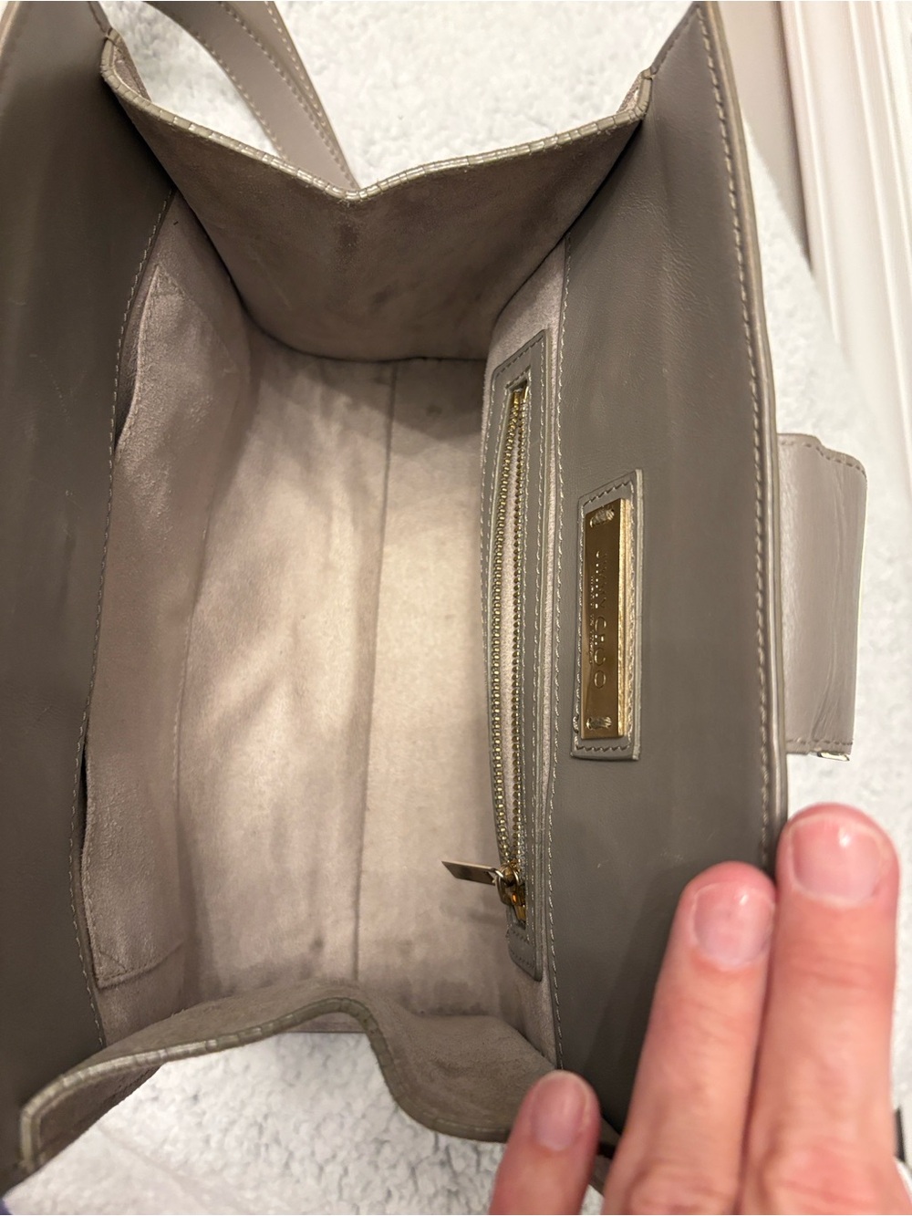 🌟 Authentic Jimmy Choo Riley S Small Calf Leather Crossbody Handbag Taupe Gray - Picture 8 of 14